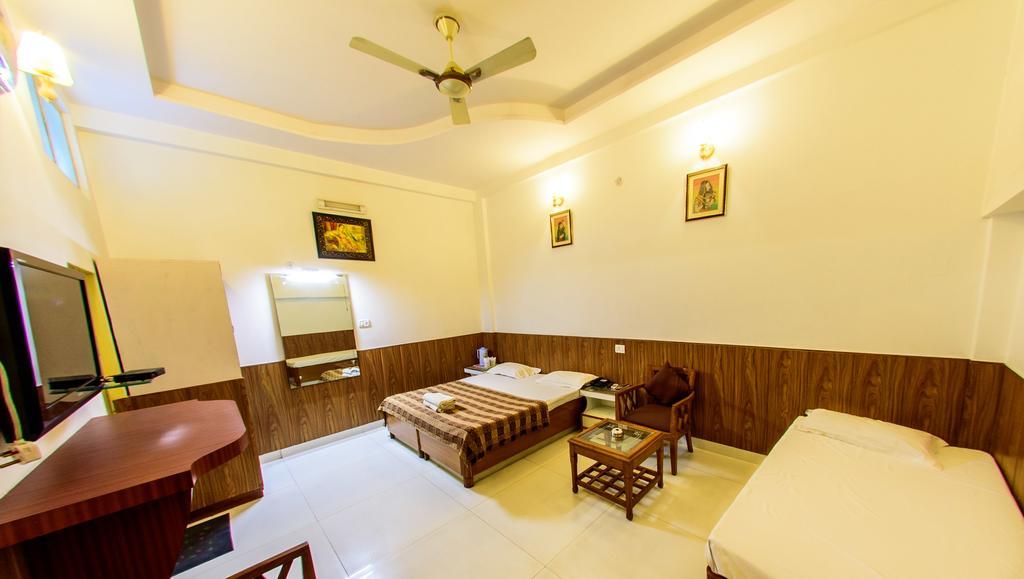 Hotel Solitaire Agra  Εξωτερικό φωτογραφία