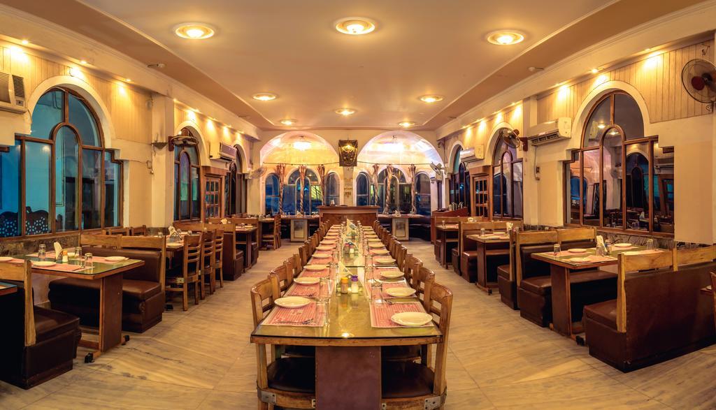 Hotel Solitaire Agra  Εξωτερικό φωτογραφία