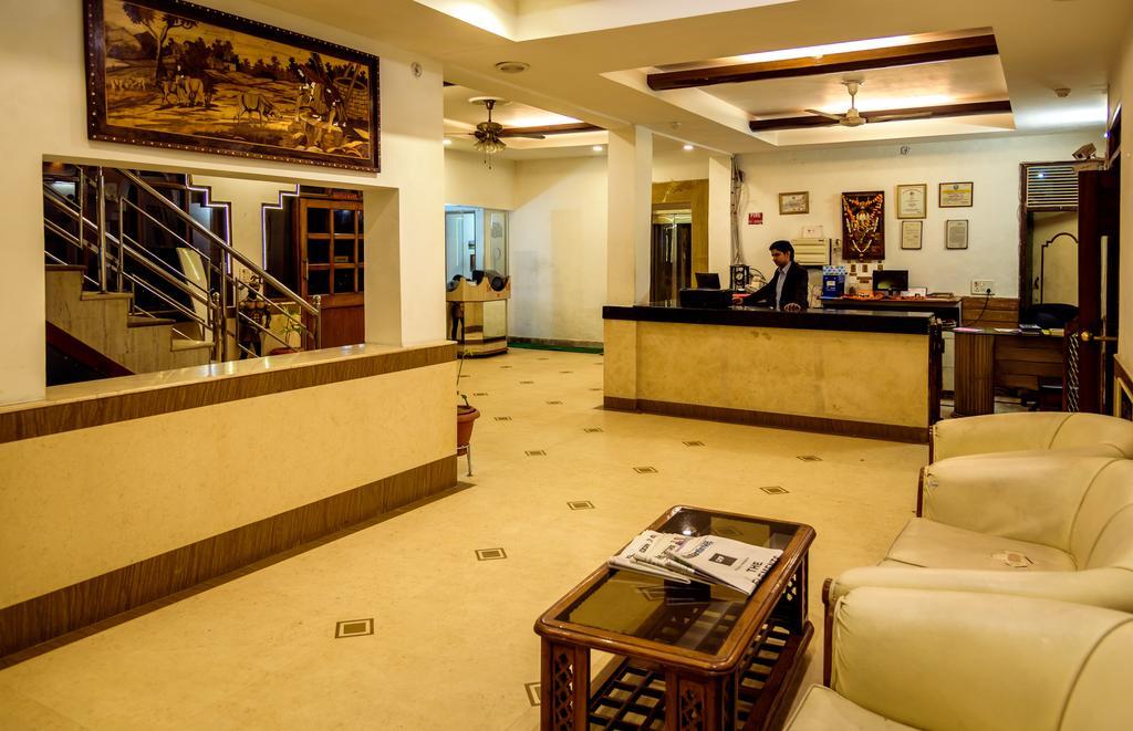 Hotel Solitaire Agra  Εξωτερικό φωτογραφία